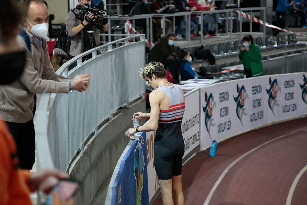 Hortelano y Erta logran la mínima mundialista en 400 en Salamanca, Óscar Husillos abandona y Álvaro de Arriba se queda cerca en 800