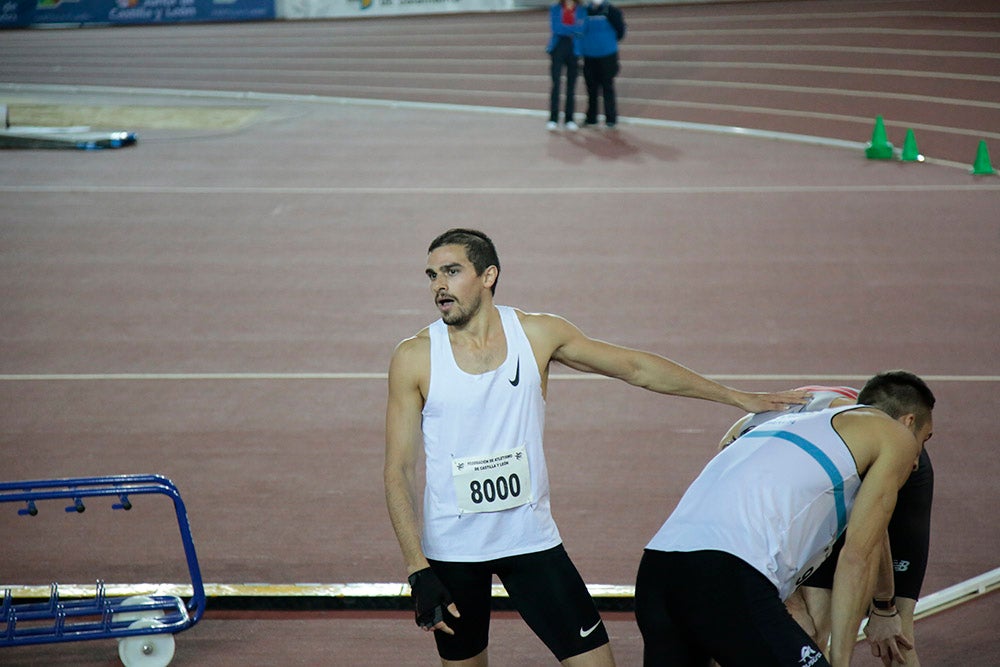 Hortelano y Erta logran la mínima mundialista en 400 en Salamanca, Óscar Husillos abandona y Álvaro de Arriba se queda cerca en 800