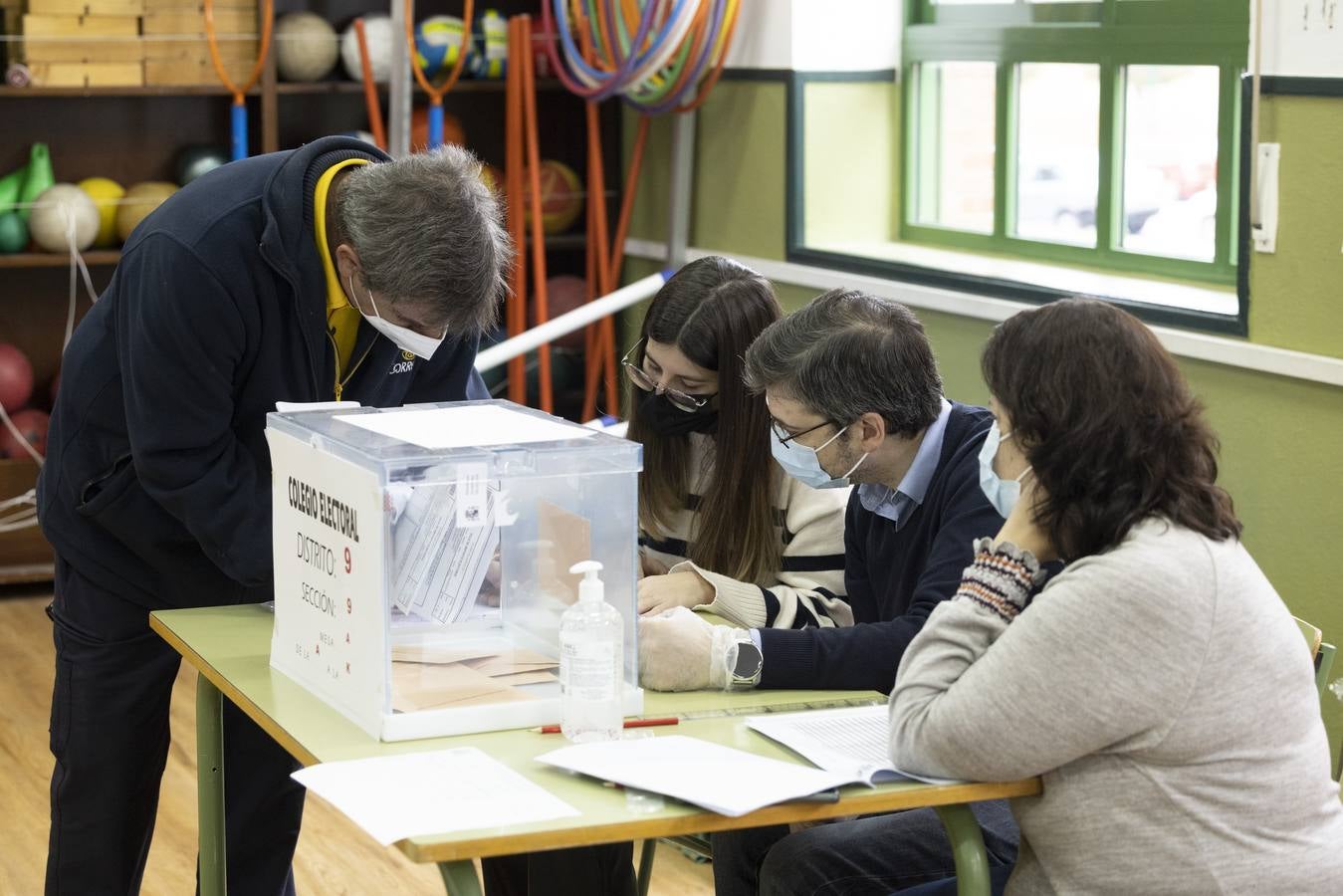 Fotos: Así ha sido la jornada electoral en Valladolid (1/2)