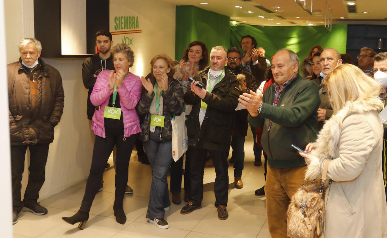 Celebración en la sede de Vox de Palencia.