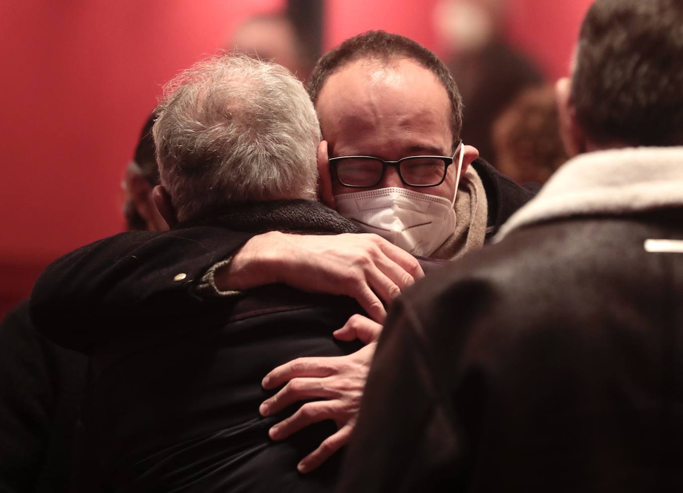 Fotos: Capilla ardiente de Juan Antonio Quintana en el Teatro Zorrilla (1/2)