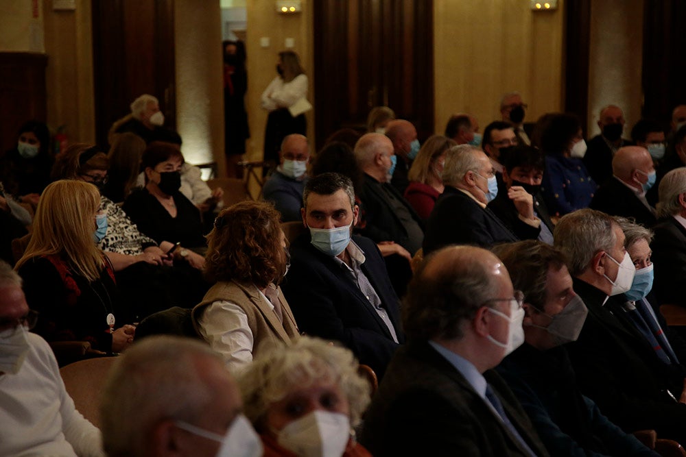 Cáritas entrega en el Casino de Salamanca diplomas y distinciones a las entidades colaboradoras durante la pandemia 