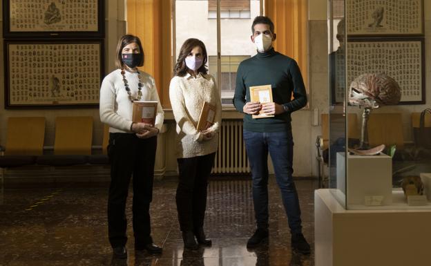 Natalia Jimeno, Nieves Mendizabal y Enrique González, investigadores en Logopedia.