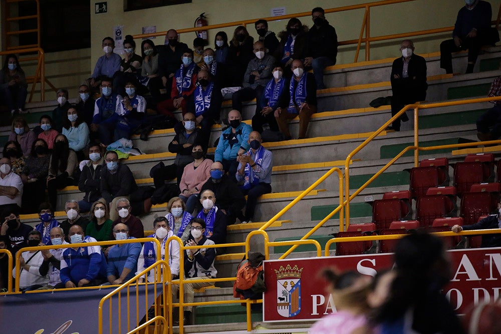 Regreso de la afición del CB Avenida a Würzburg tras dos semanas si ver a su equipo en una noche en la que tocó sufrir ante el Estudiantes