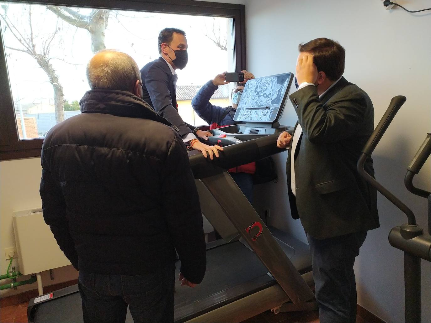 Fotos: Inauguración del gimnasio municipal de Villalón de Campos (2/2)