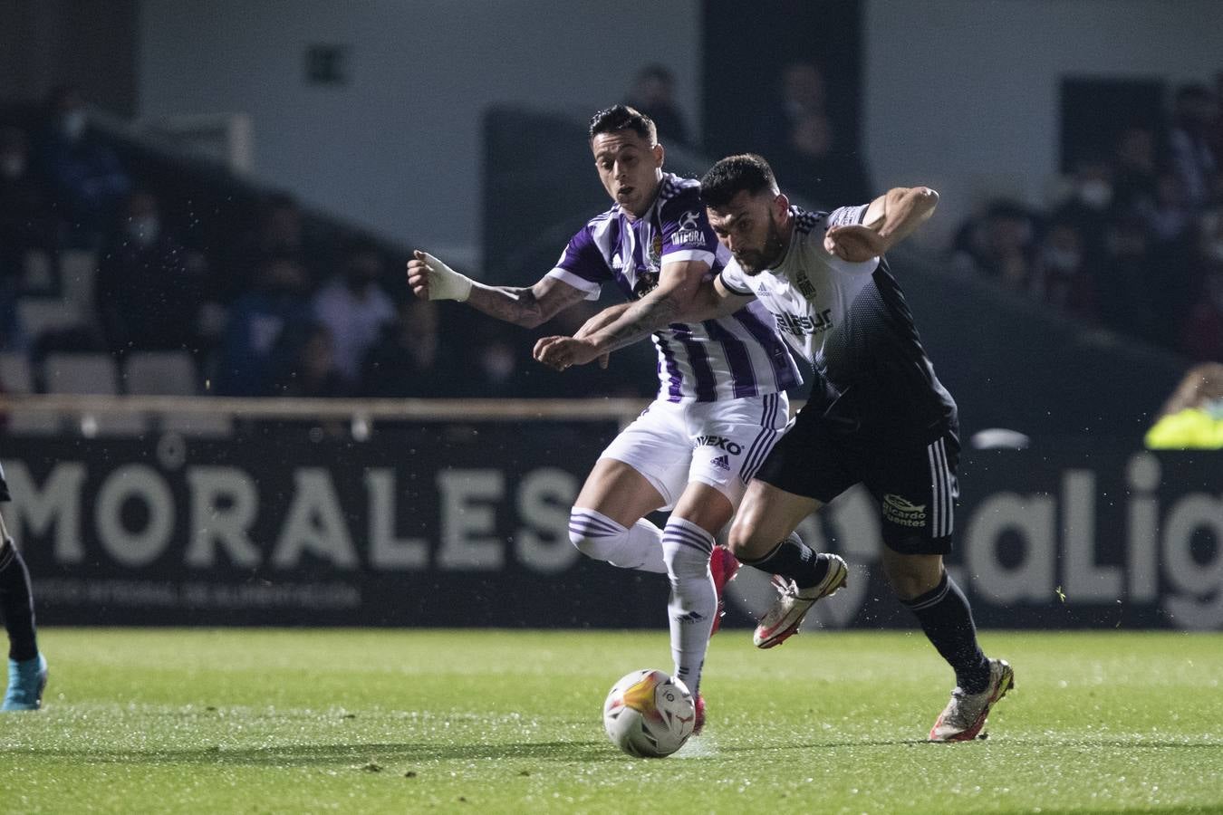 Fotos: El Real Valladolid sufre pero vence al Cartagena (2-3)