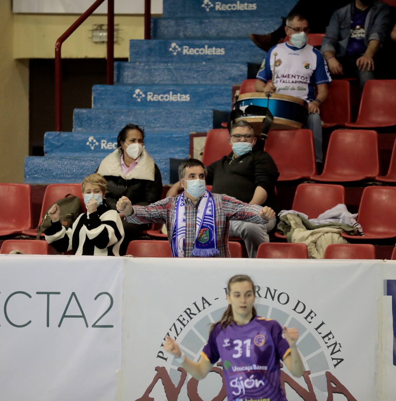 Partido entre el Caja Rural Aula y el BM Gijón, este sábado. 