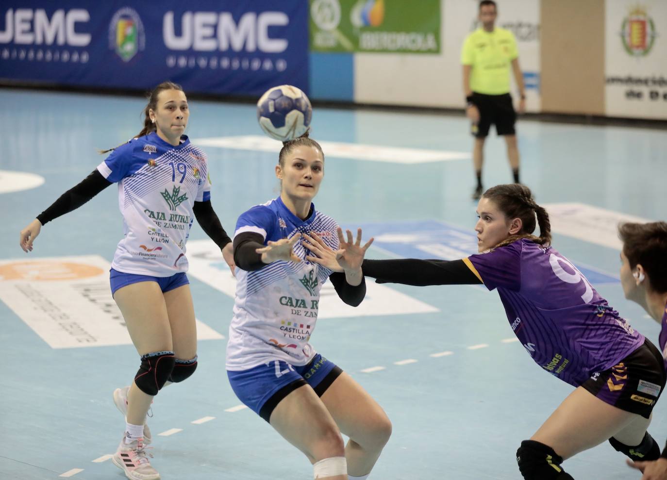 Partido entre el Caja Rural Aula y el BM Gijón, este sábado. 