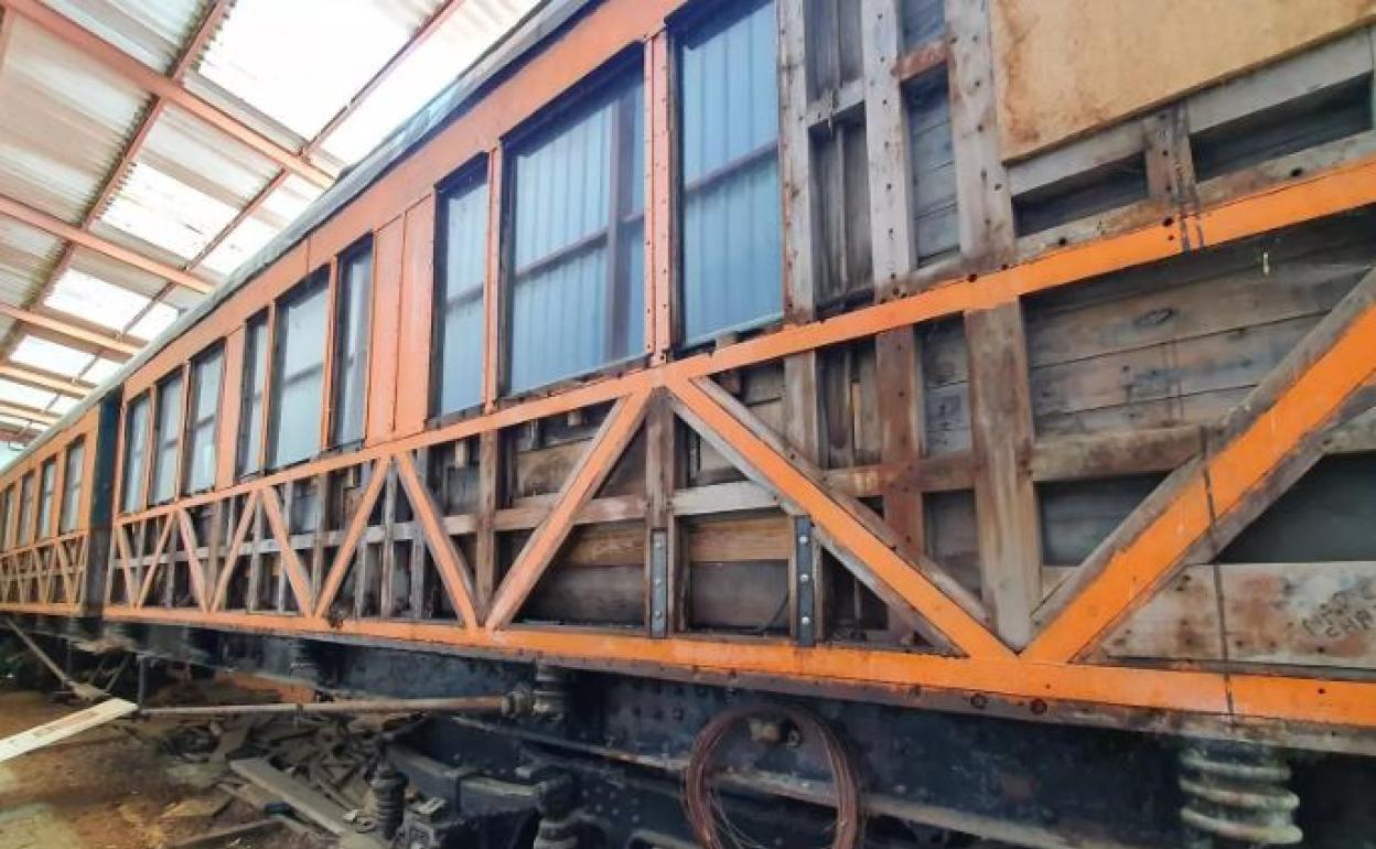 Exterior del vagón SS-3, que permanece en Almazán.