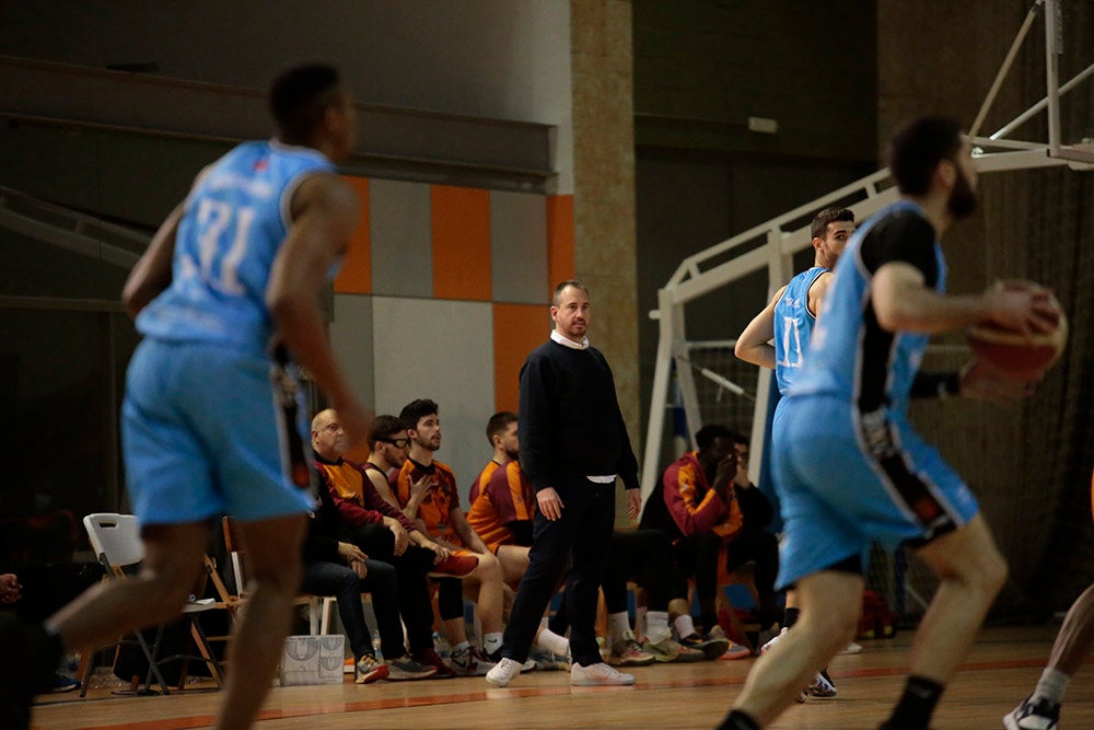 Un perdido Aquimisa Carbajosa deja su salvación pendiente de un milagro (75-90)