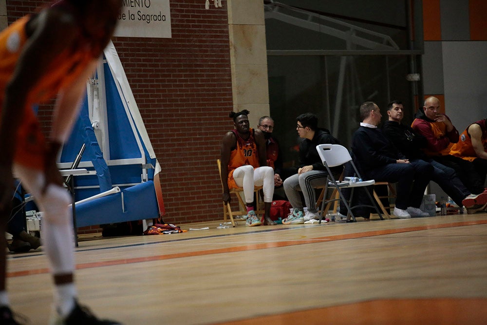 Un perdido Aquimisa Carbajosa deja su salvación pendiente de un milagro (75-90)