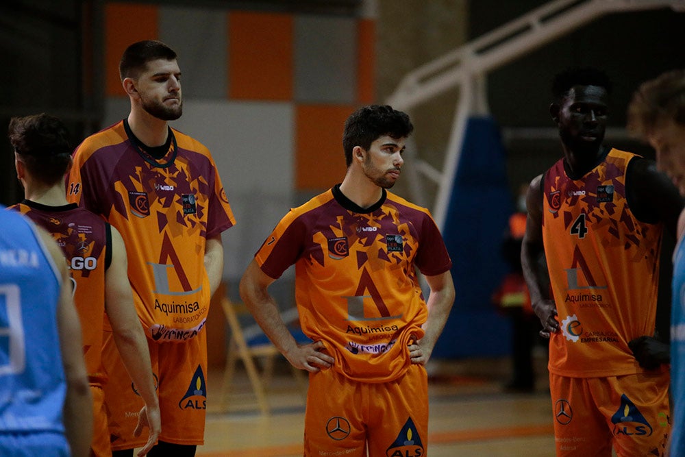 Un perdido Aquimisa Carbajosa deja su salvación pendiente de un milagro (75-90)