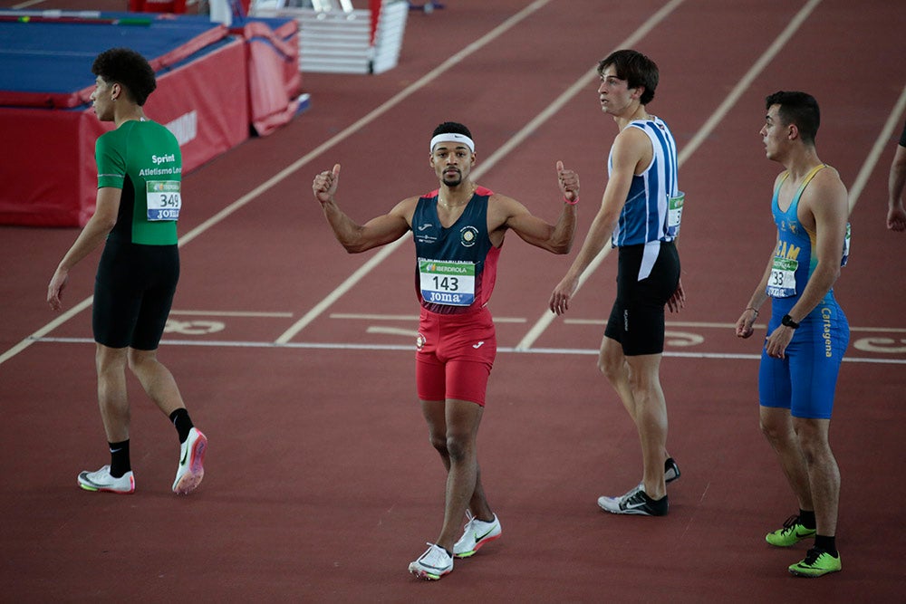 Jornada de tarde del primer día del Campeonato de España Sub 23 en Pista Cubierta con Denis Matsmouna en los 60 m y Sara Izquierdo en el 1500 