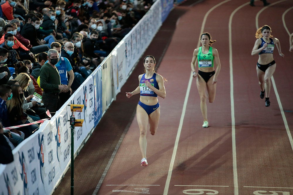 Jornada de tarde del primer día del Campeonato de España Sub 23 en Pista Cubierta con Denis Matsmouna en los 60 m y Sara Izquierdo en el 1500 