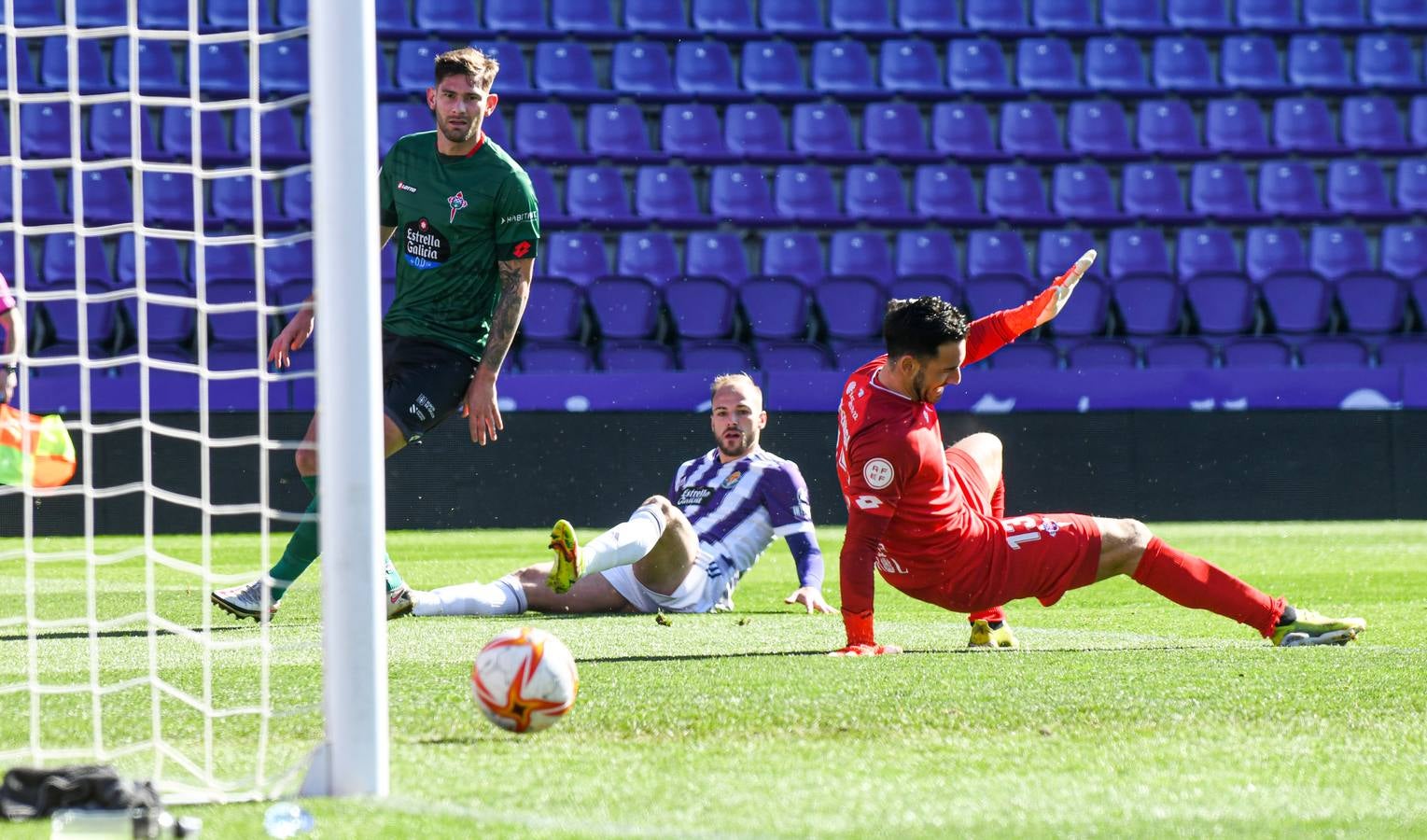 Fotos: El Real Valladolid Promesas pierde ante Racing de Ferrol (1-2)