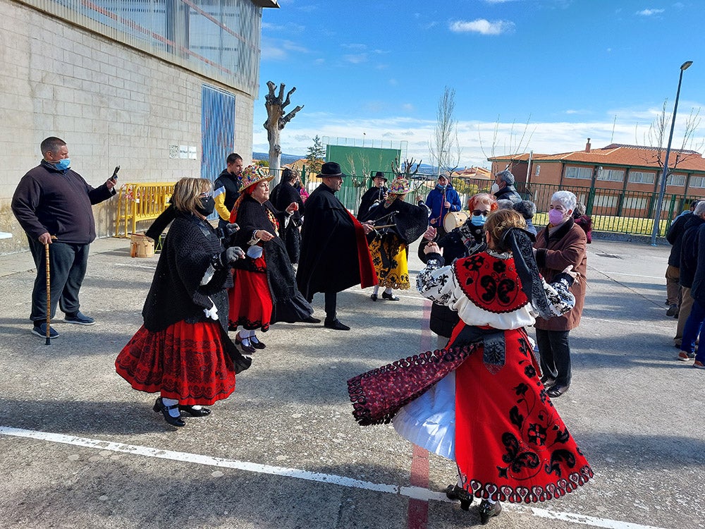 Los vecinos de Tamames disfrutan de su tradicional matanza