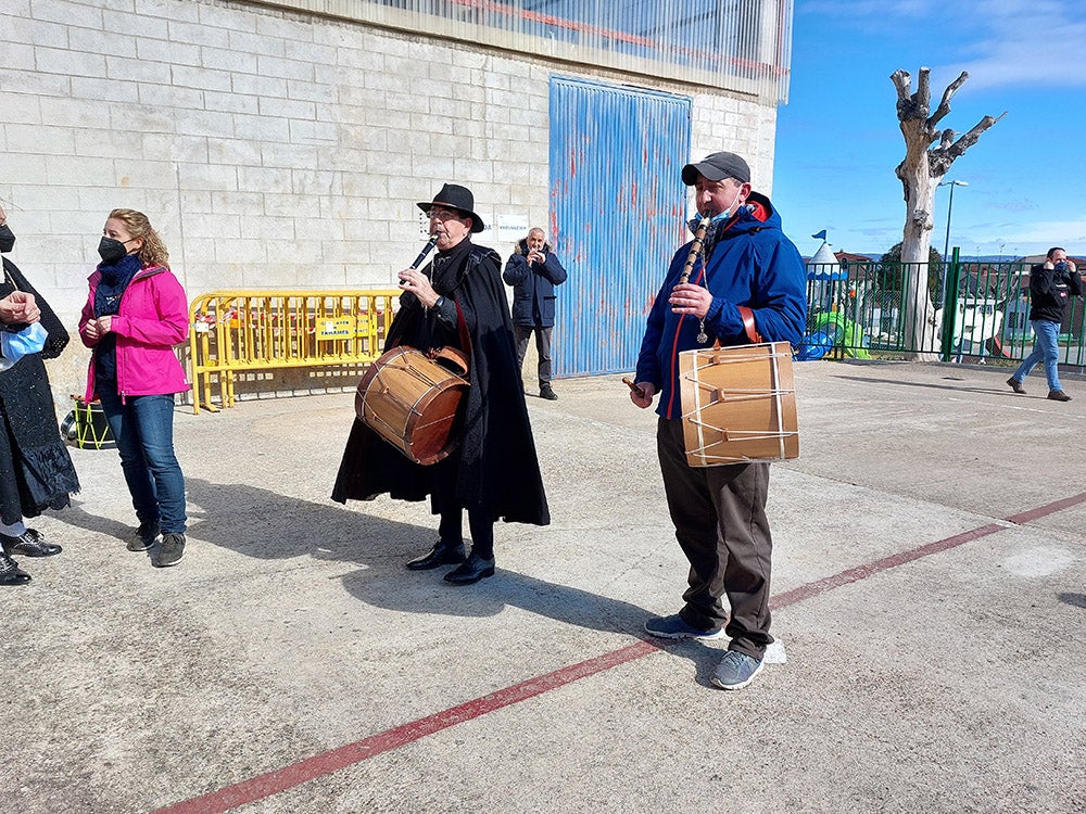 Los vecinos de Tamames disfrutan de su tradicional matanza