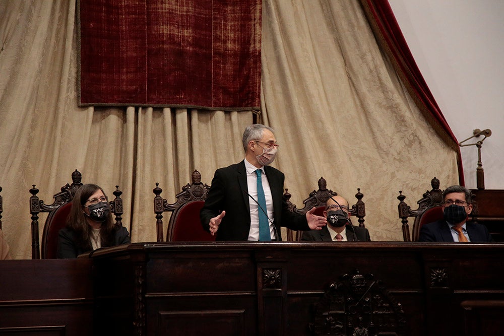 La USAL celebra la toma de posesión de 11 cargos académicos y 17 nuevos miembros del personal docente