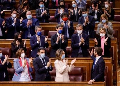 Imagen secundaria 1 - Diferentes momentos de Casado en el Congreso. 