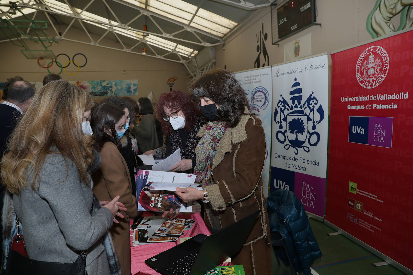 Fotos: Feria de orientación universitaria en Palencia 