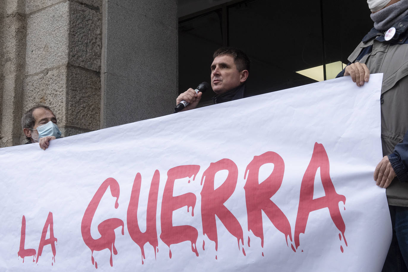 Protesta celebrada este sábado en Segovia contra la guerra.