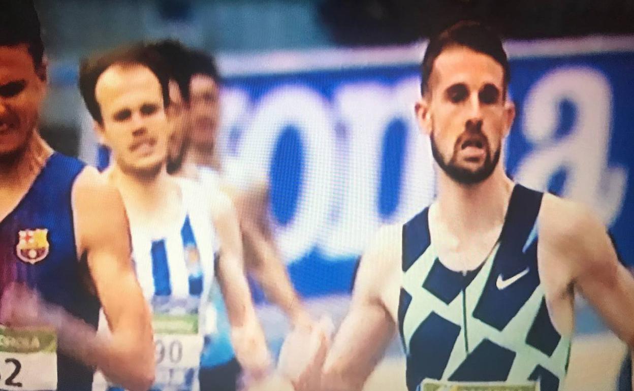 Álvaro de Arriba y Lorena Martín se imponen en sus semifinales y este domingo lucharán por el título en Ourense