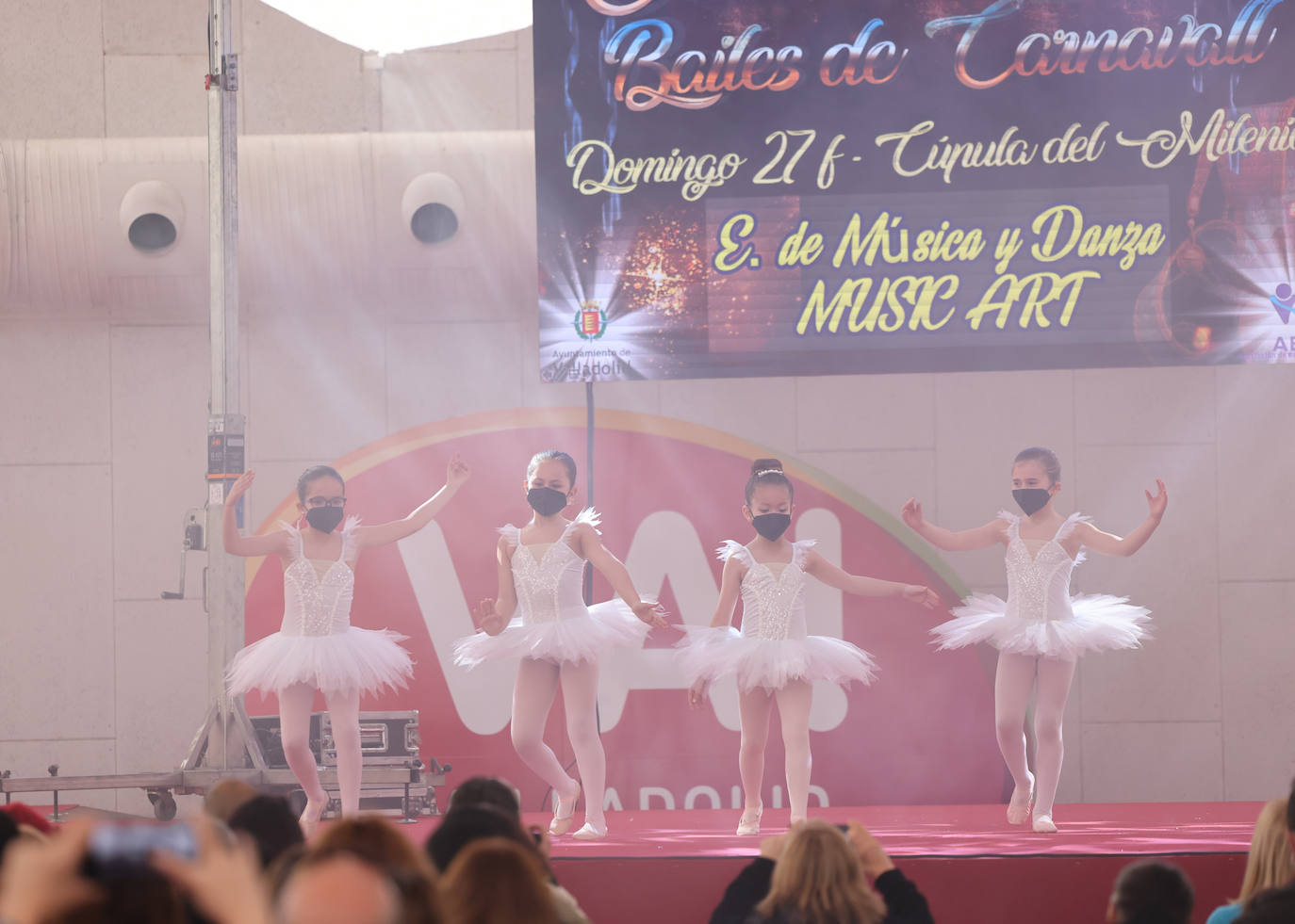 Fotos: Espectáculo de baile infantil en la Cúpula del Milenio de Valladolid