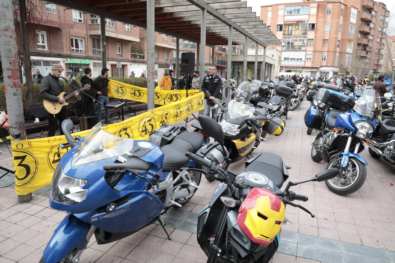 Fotos: Carnaval motero por las calles de Valladolid