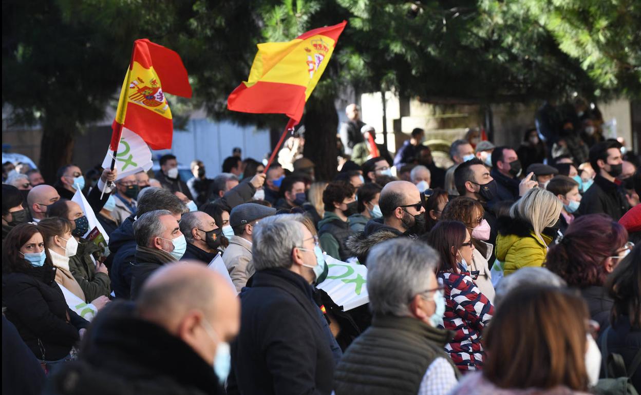 Militantes y simpatizantes de Vox, en un acto público en Valladolid.