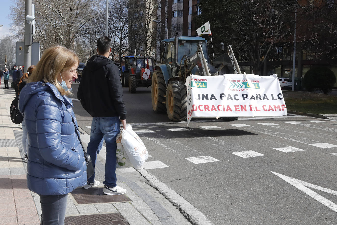 Fotos: Tractorada en Palencia contra los elevados costes de producción