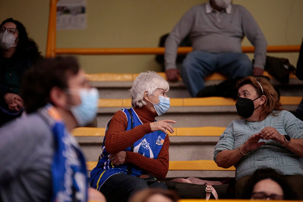 El ambiente carnavalero se hace notar en Würzburg para seguir manteniendo, y reforzando, el disfraz de líder del conjunto azulón