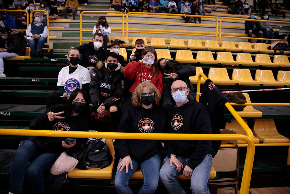 El ambiente carnavalero se hace notar en Würzburg para seguir manteniendo, y reforzando, el disfraz de líder del conjunto azulón