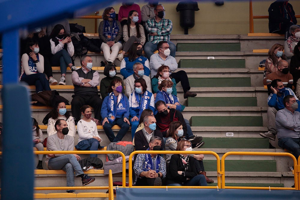 El ambiente carnavalero se hace notar en Würzburg para seguir manteniendo, y reforzando, el disfraz de líder del conjunto azulón