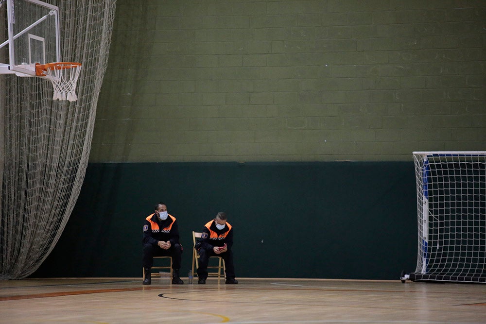 El Aquimisa Carbajosa revive en el aplazado ante Melilla con Avelino y Barrueco en el banco (97-68)