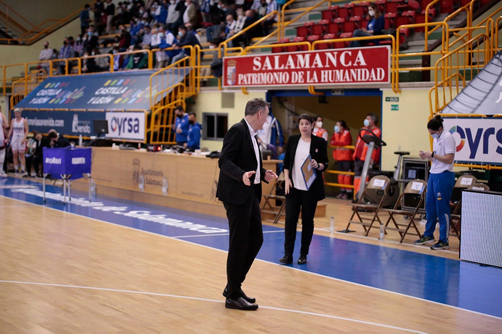 El CB Avenida se hace más líder ante el colista Ferrol (85-51)