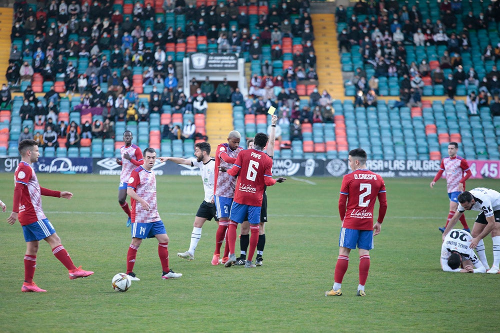 El Salamanca UDS se agarra a la pelea por la salvación ante la UD Llanera (2-0)