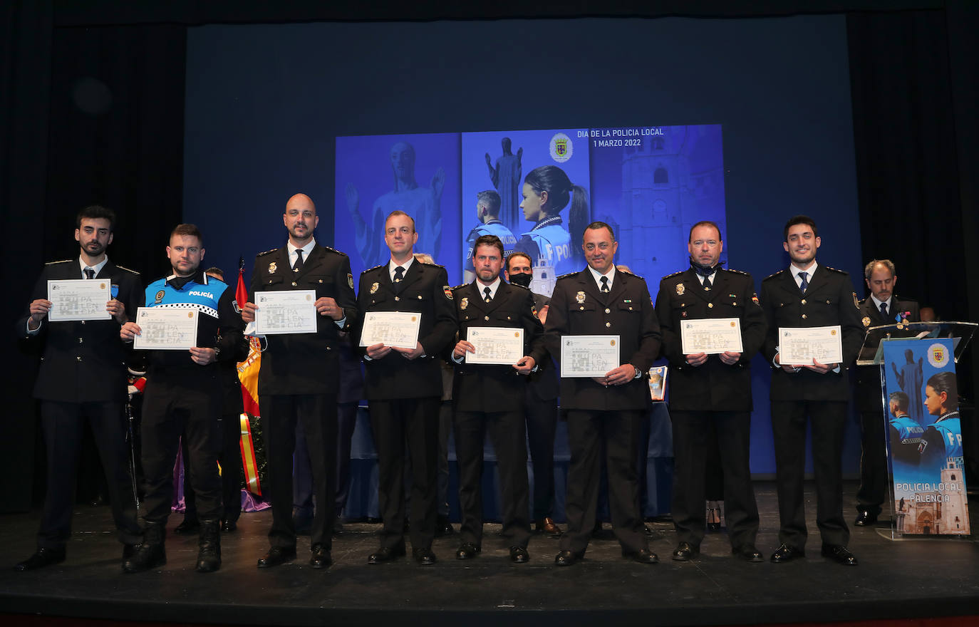 Fotos: La Policía Local de Palencia festeja al Santo Ángel
