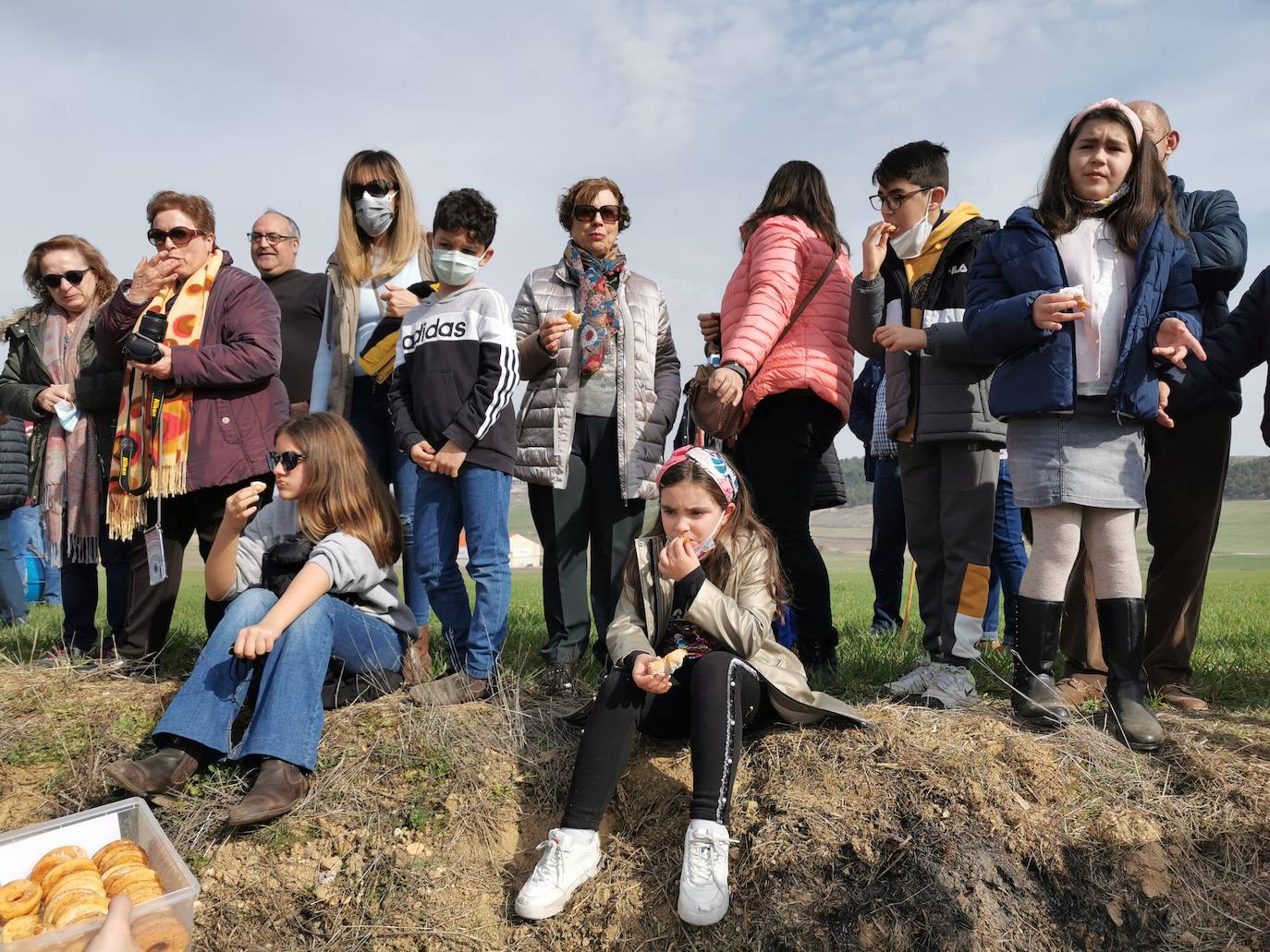 Fotos: Los quintos de Torrelobatón corren las cintas tras dos años en blanco por la covid