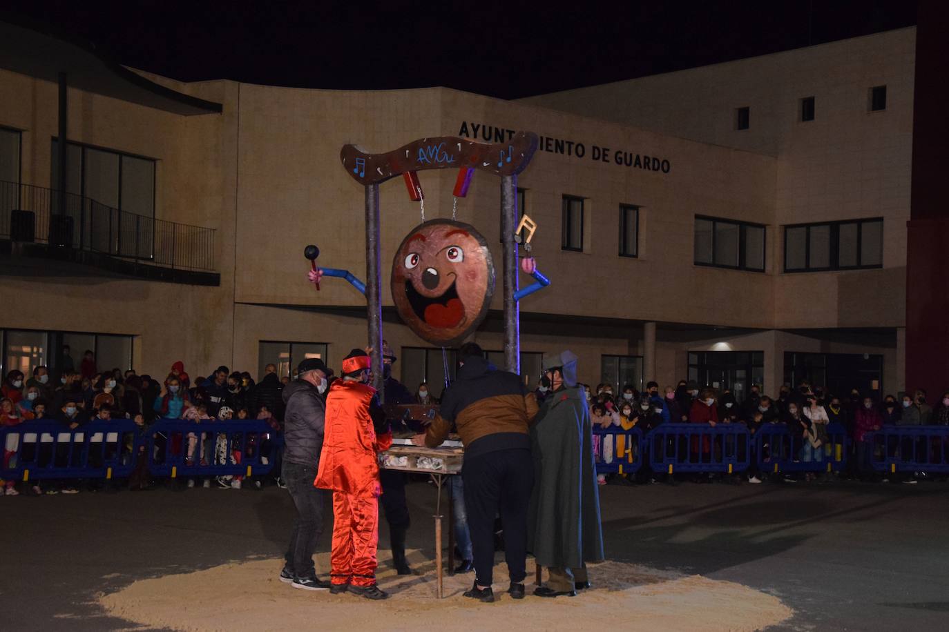 Fotos: Carnaval en Guardo: La quema de la falla de Don Gong