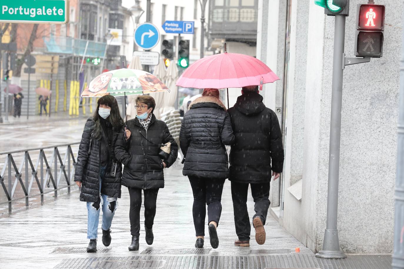 Fotos: La lluvia reaparece con fuerza en Valladolid