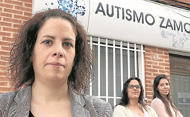 Raquel Álvarez, logopedad y maestra en audición y lenguaje. Asociación de padres de personas con autismo de Zamora./