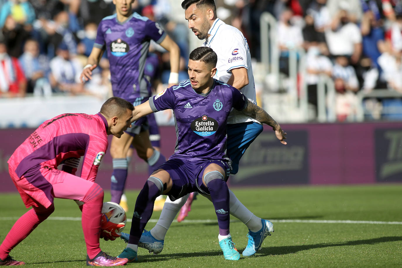 Una de las imágenes que ha dejado el Tenerife 1-4 Real Valladolid. 