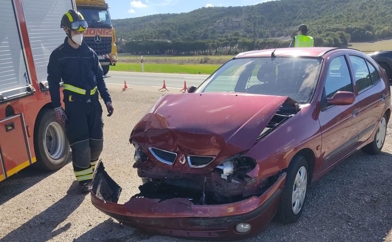 Uno de los tres vehículos accidentados. 