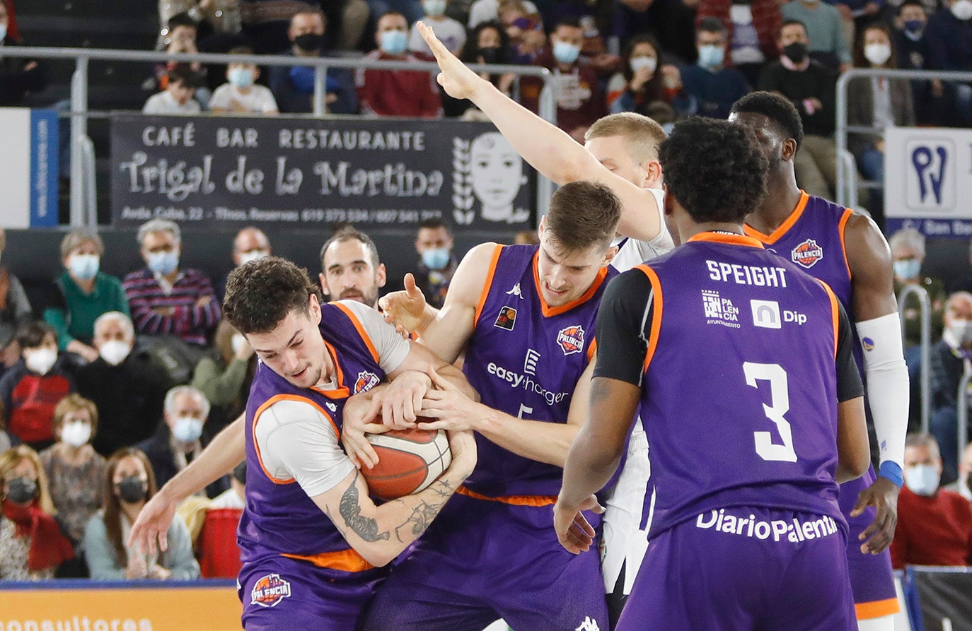 EasyCharger Palencia 68 - 64 CBC Valladolid