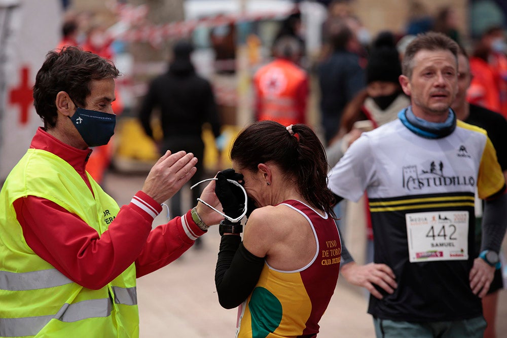 Juan Bueno y Gema Martín fueron los triunfadores de la X Media Maratón Ciudad de Salamanca 