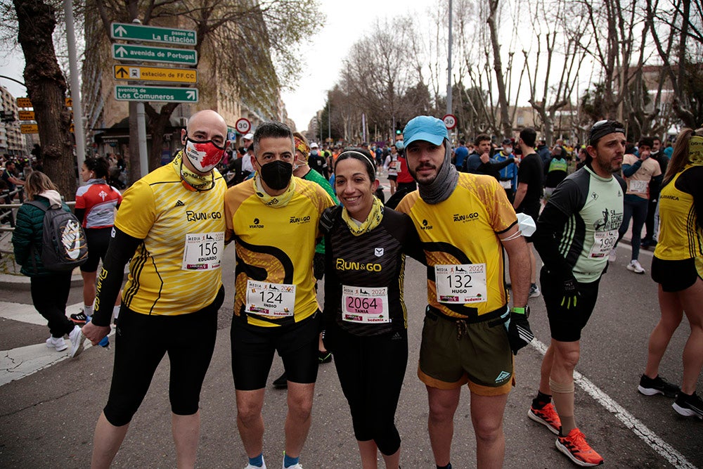 El Paseo de la Estación se convirtió en lugar de reencuentro de los participantes en la Media Maratón Ciudad de Salamanca