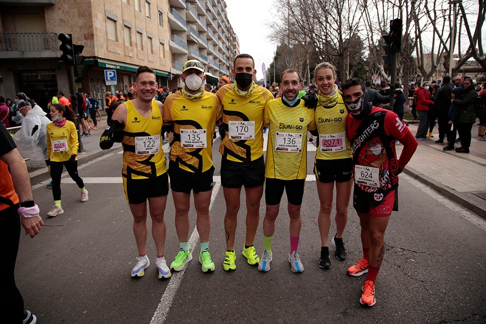 El Paseo de la Estación se convirtió en lugar de reencuentro de los participantes en la Media Maratón Ciudad de Salamanca