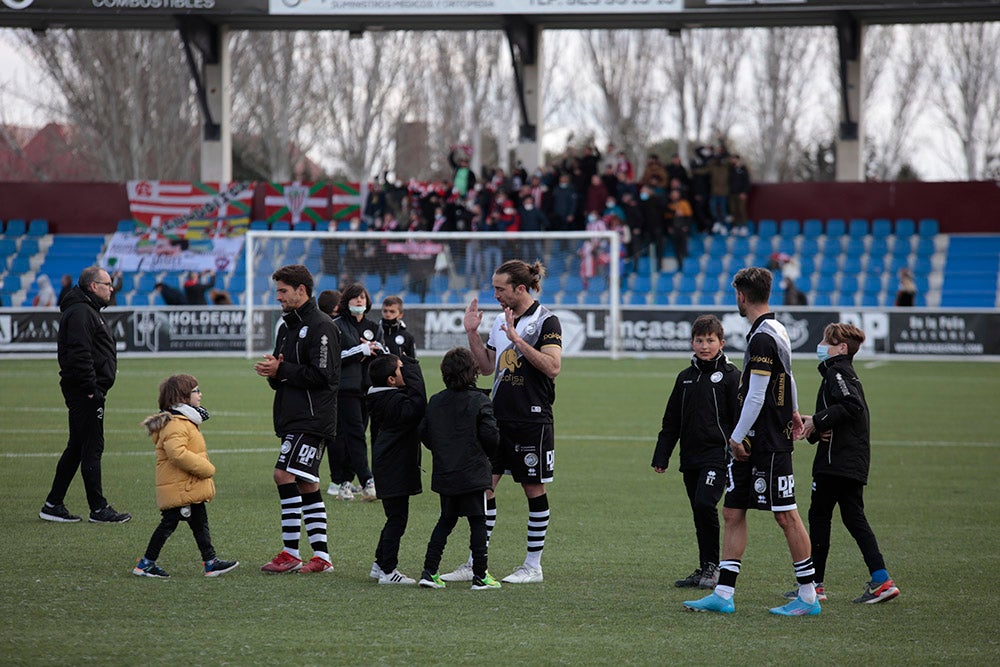 La falta de puntería condena a Unionistas a su tercera derrota seguida ante el Bilbao Athletic (0-1) 