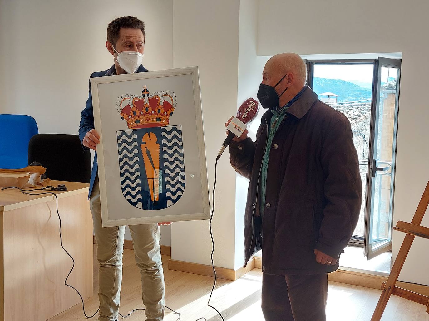 Puesta de largo del nuevo escudo heráldico de Valdefuentes de Sangusín