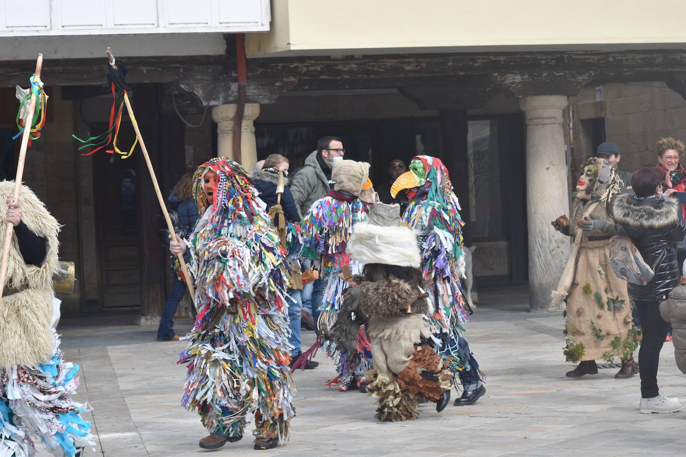 Las calles aguilarenses disfrutaron de las fiestas de los Carnavales.